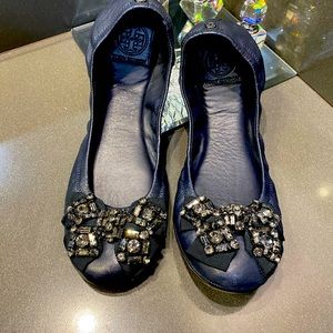 Tory Burch navy blue leather flats